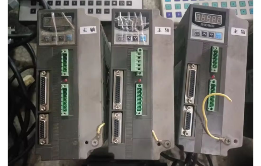 RIDING Servo Drive DCS3205VT5CF1