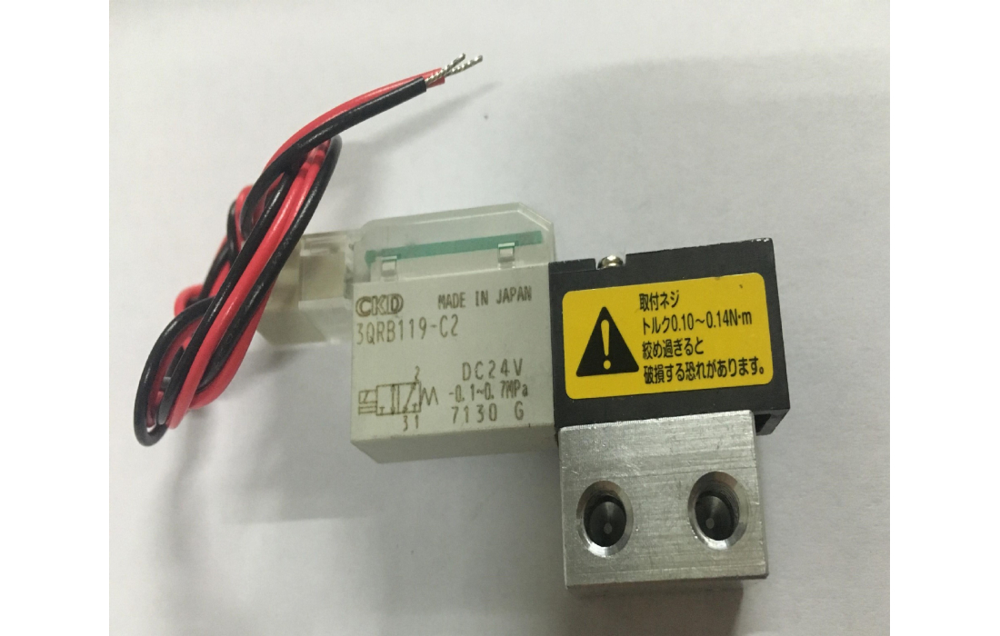 CKD 4GD219R 06 E2 3 Solenoid Valve