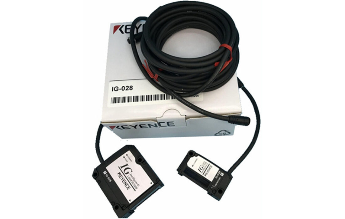 KEYENCE IG-028 Sensor Head Multi-Purpose CCD Laser Micrometer