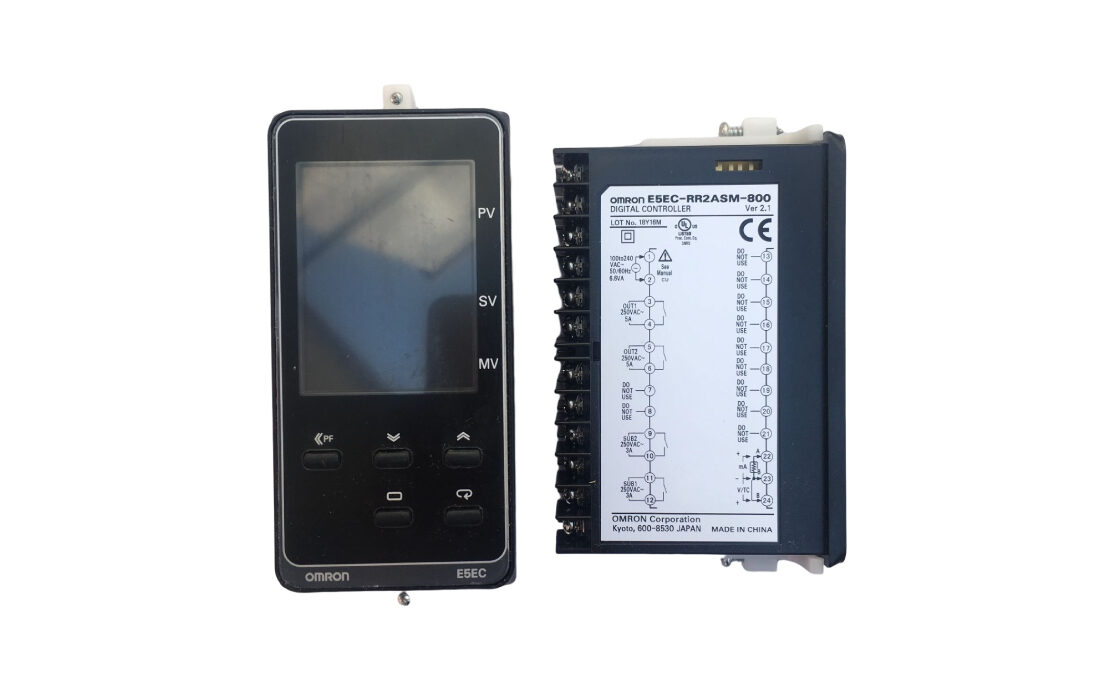 Omron Digital Temperature Controller E5EC-RR2ASM-800